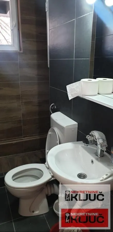 Izdavanje, jednosoban stan, 50m², Bulevar Oslobodjenja, Novi Sad Sve Podlokacije