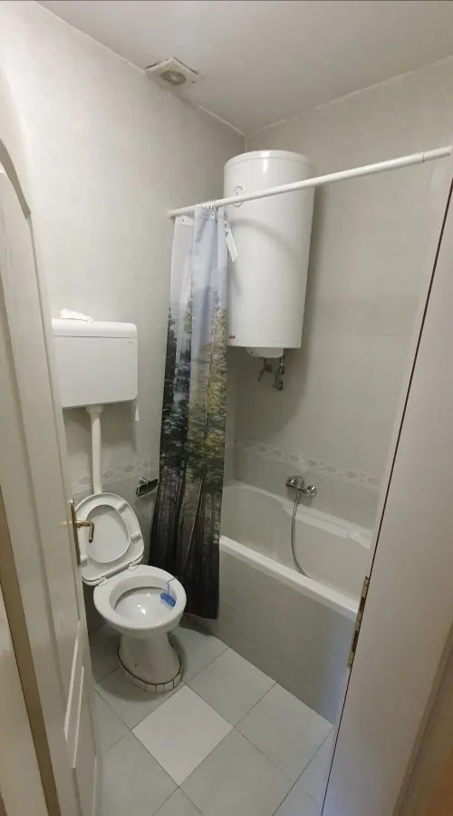 Prodaja, četvorosoban stan, 85m², Socijalno, Novi Sad Sve Podlokacije