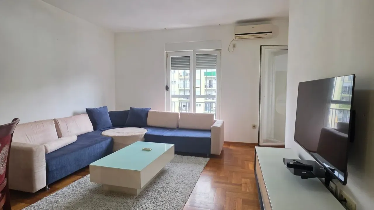 Izdavanje, dvosoban stan, 54m², Tuški Put, Podgorica