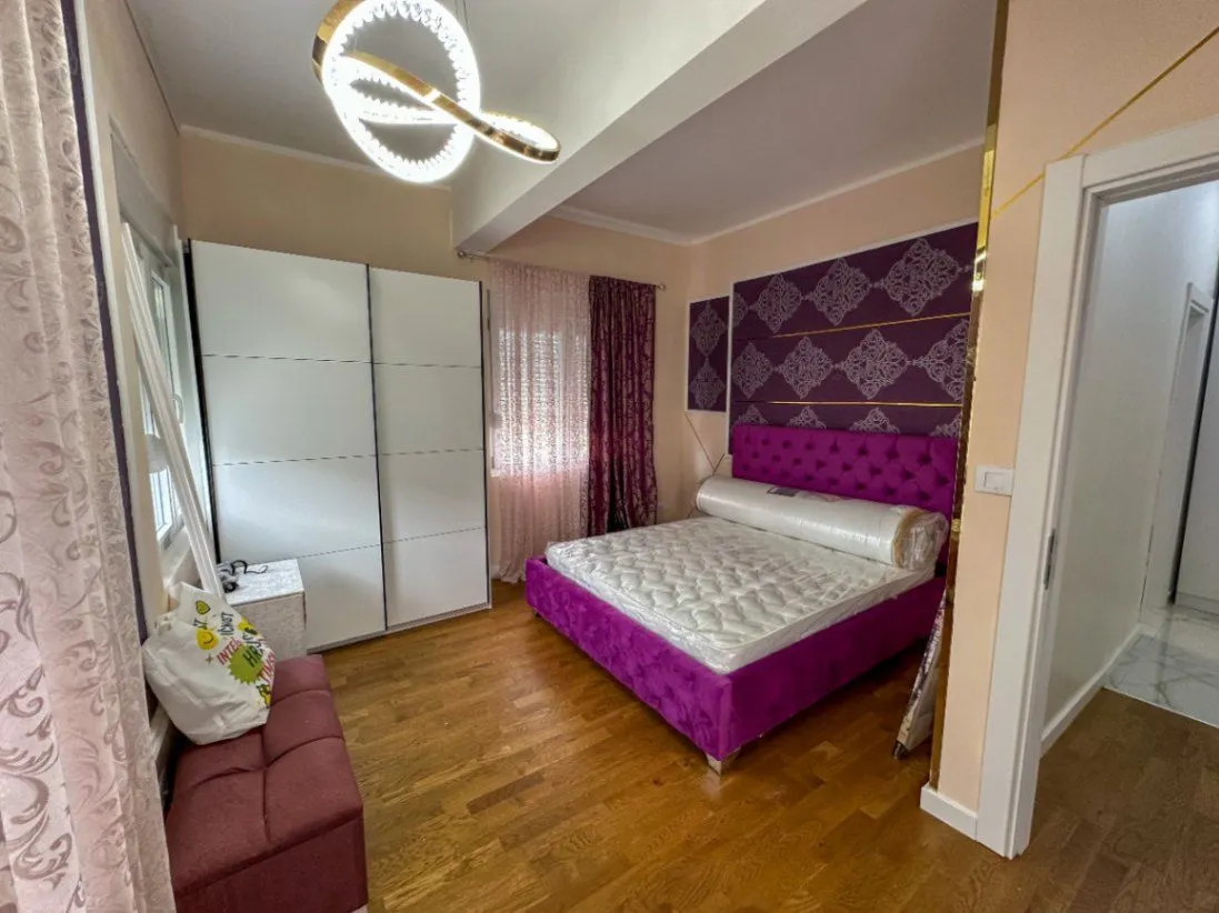 Prodaja, četvorosoban stan, 130m², Zabjelo, Podgorica