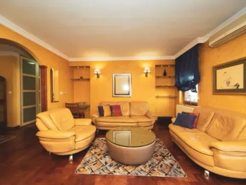 Izdavanje, jednosoban stan, 50m², Preko Morače, Podgorica - image 10