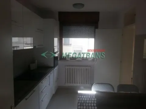 Rent, four bedroom apartment, 105m², Bulevar Oslobodjenja, Novi Sad Sve Podlokacije - image 5