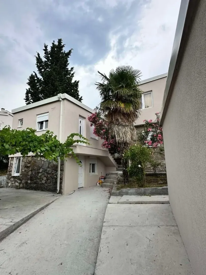 Prodaja, kuća, 300m², Šušanj, Bar