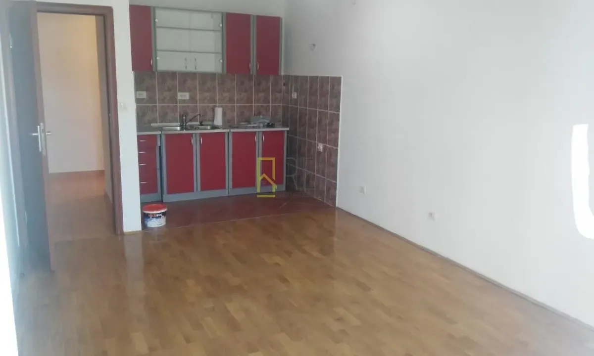 Prodaja, jednosoban stan, 45m², Stari Aerodrom, Podgorica