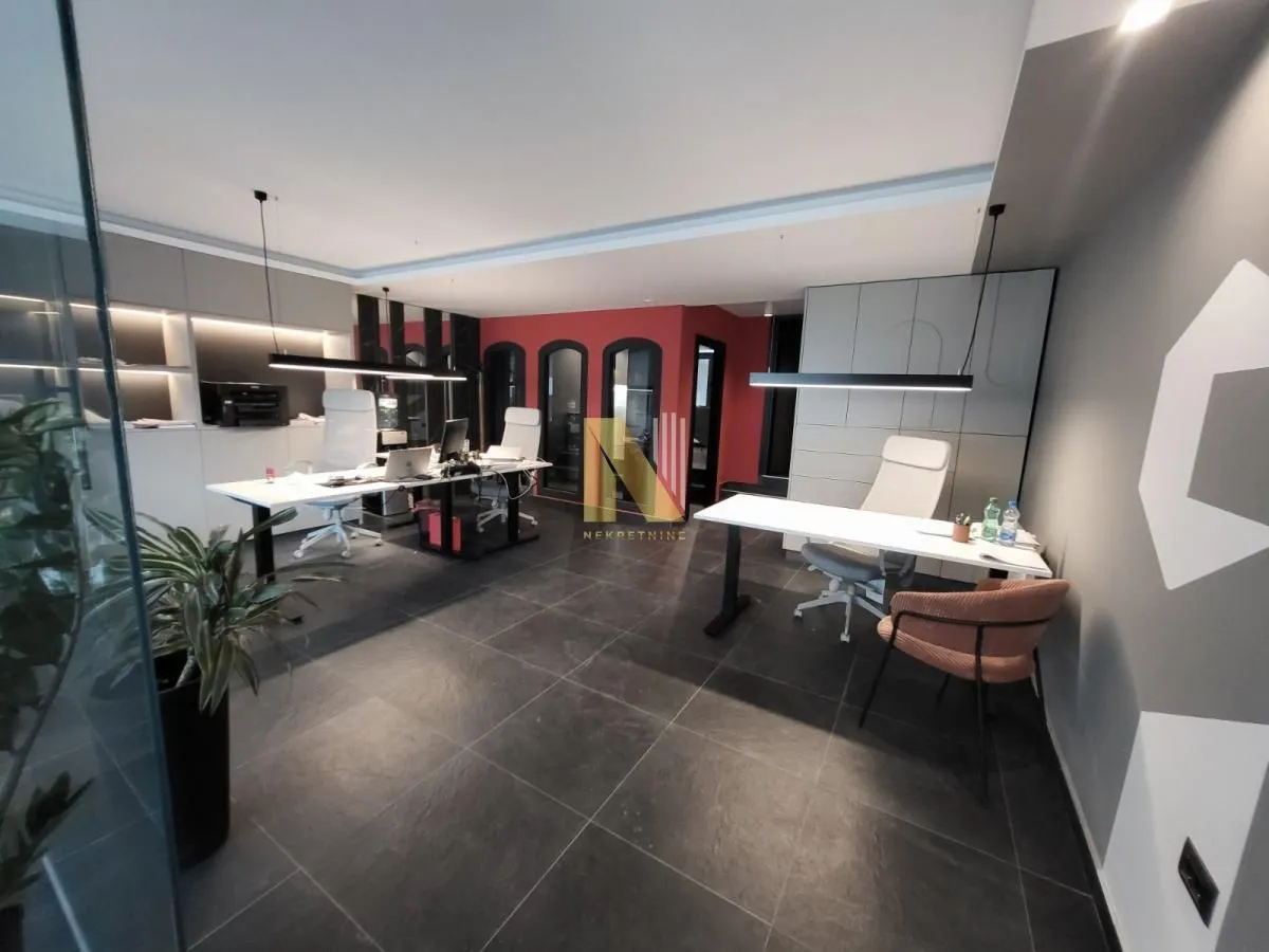 Prodaja, dvosoban stan, 74m², Sajmište, Novi Sad