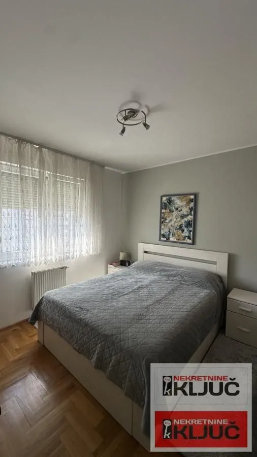 Prodaja, četvorosoban stan, 84m², Novo naselje, Novi Sad