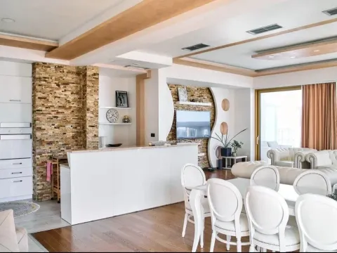 Rent, two bedroom apartment, 130m², Budva, Crna Gora - image 4