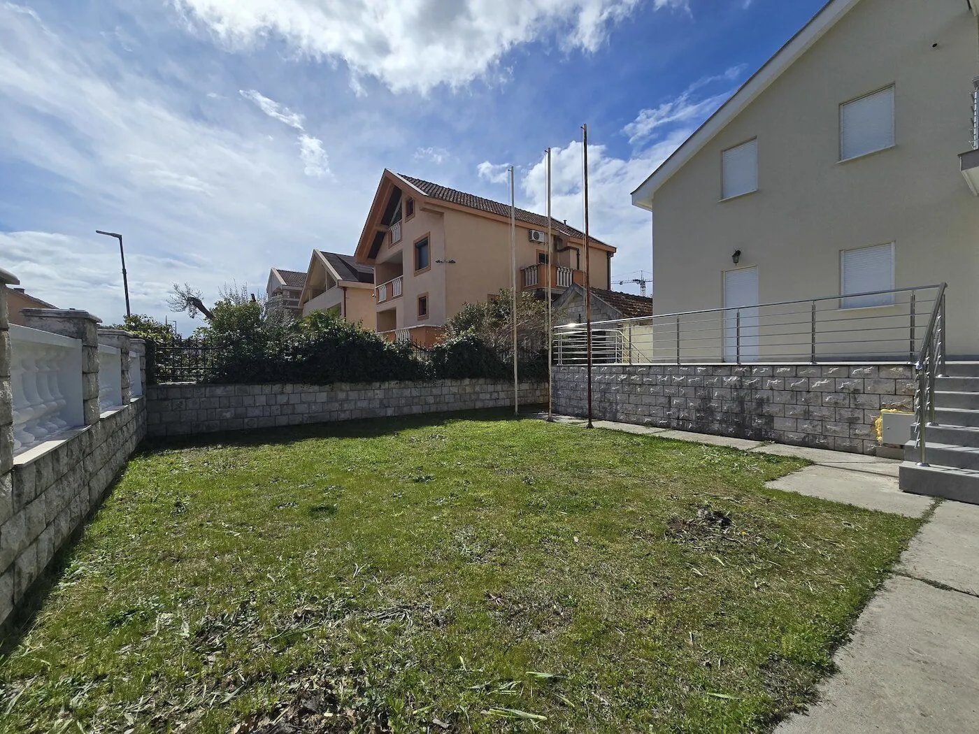 Rent, office space, 337m², Stari Aerodrom, Podgorica