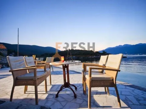 Prodaja, ugostiteljski objekat, 400m², Tivat, Crna Gora - image 26