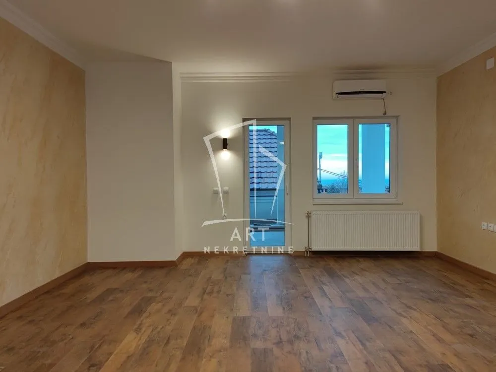 Sale, house, 600m², Višnjička Banja, Palilula Sve Podlokacije