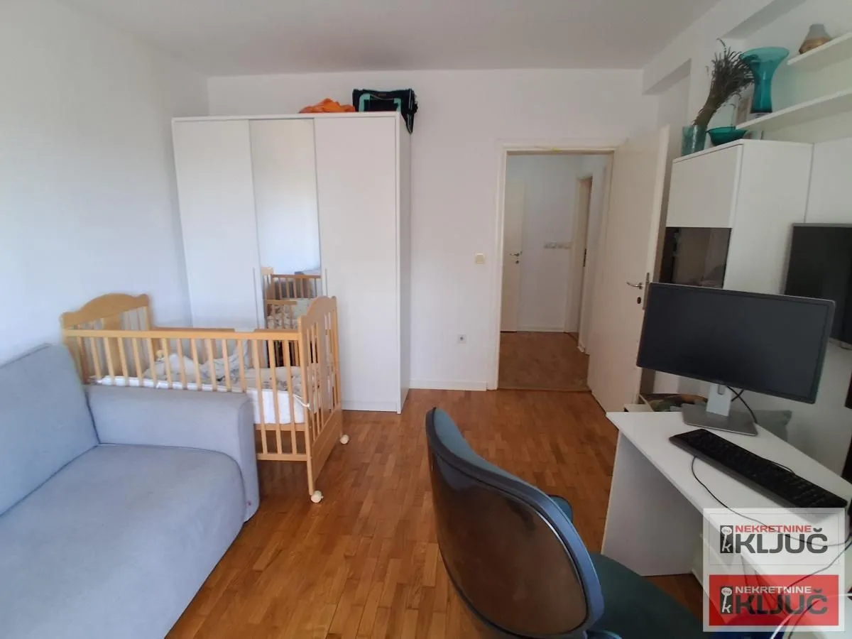 Prodaja, trosoban stan, 79m², Grbavica, Novi Sad Sve Podlokacije