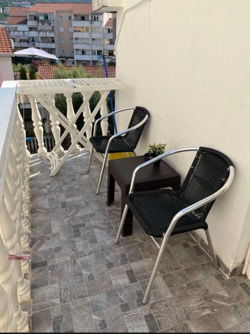Rent, studio apartment, 35m², Mainski Put, Budva