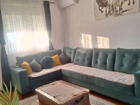 Prodaja, jednosoban stan, 47m², Stari Aerodrom, Podgorica - image 1