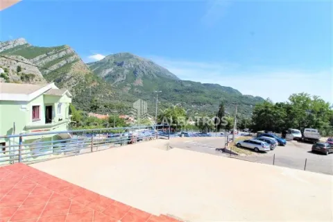 View of the mountains and surroundings from the terrace. - image 4