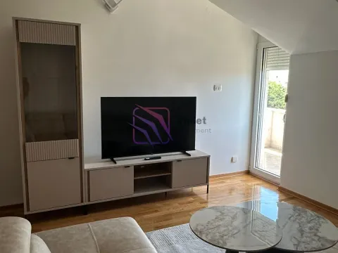 Rent, two bedroom apartment, 62m², Momišići, Podgorica - image 17