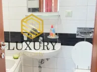 Izdavanje, dvosoban stan, 100m², Centar, Podgorica - image 2