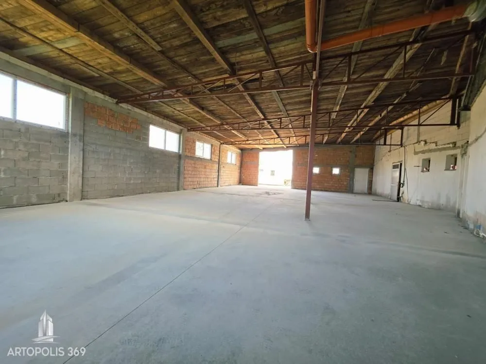 Izdavanje, poslovni prostor, 180m², Leštane, Grocka
