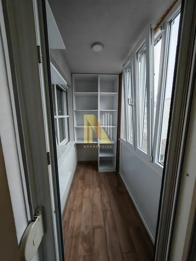 Izdavanje, jednosoban stan, 40m², Salajka, Novi Sad Sve Podlokacije