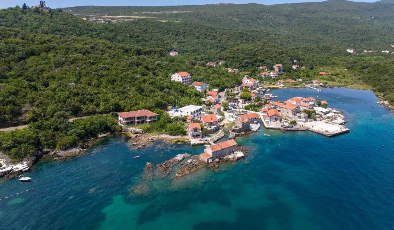 Prodaja, kuća, 121m², Tivat, Crna Gora