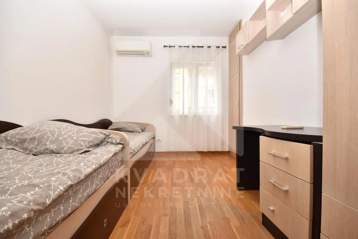 Rent, three bedroom apartment, 120m², City Kvart, Podgorica