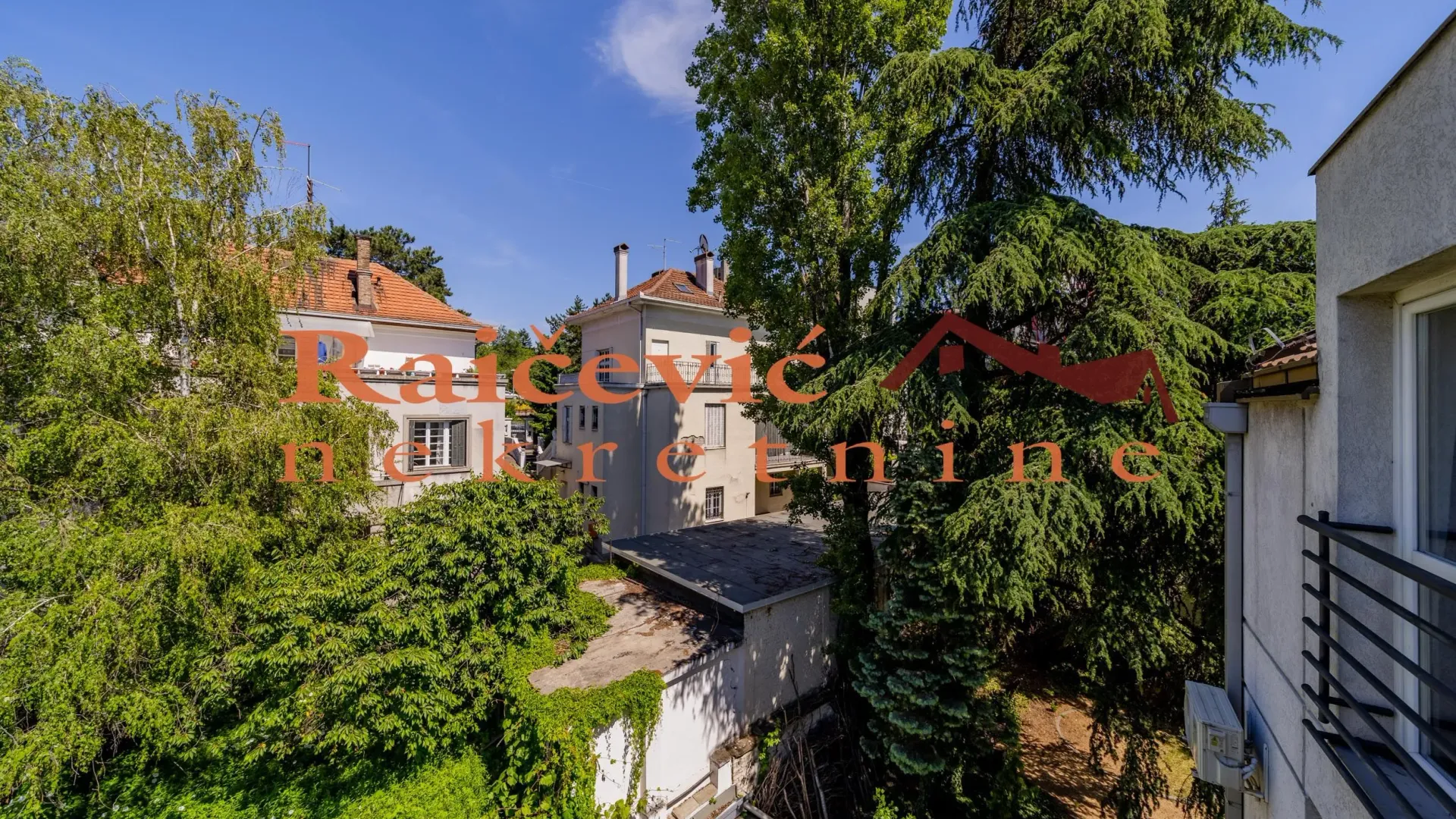 Sale, four bedroom apartment, 136m², Autokomanda, Voždovac Sve Podlokacije