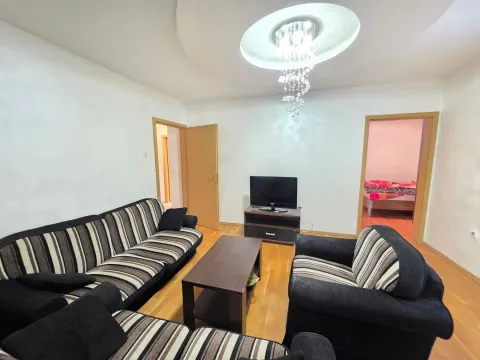 Prodaja, trosoban stan, 100m², Petrovac, Budva - image 1