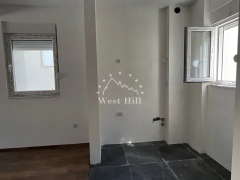 Sale, one bedroom apartment, 45m², Budva, Crna Gora - image 14