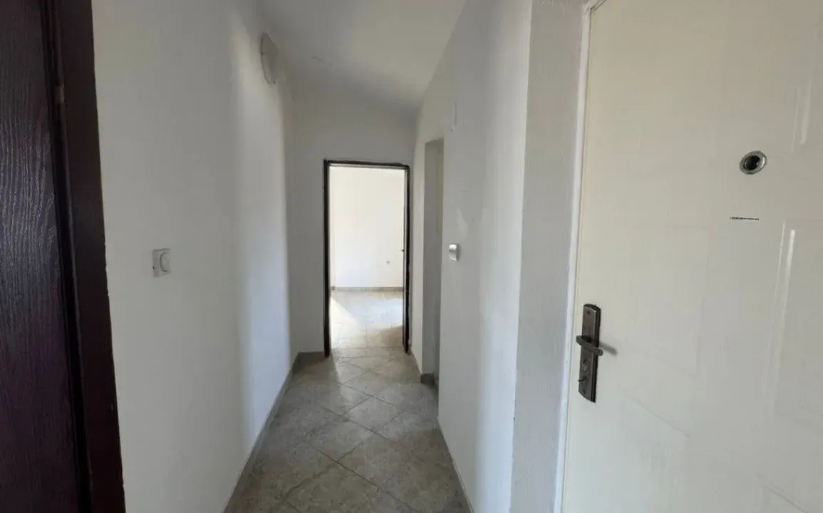 Prodaja, dvosoban stan, 80m², Bar, Crna Gora