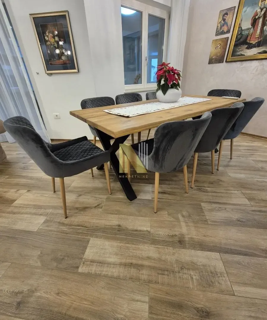 Prodaja, kuća, 550m², Sremska Kamenica, Petrovaradin