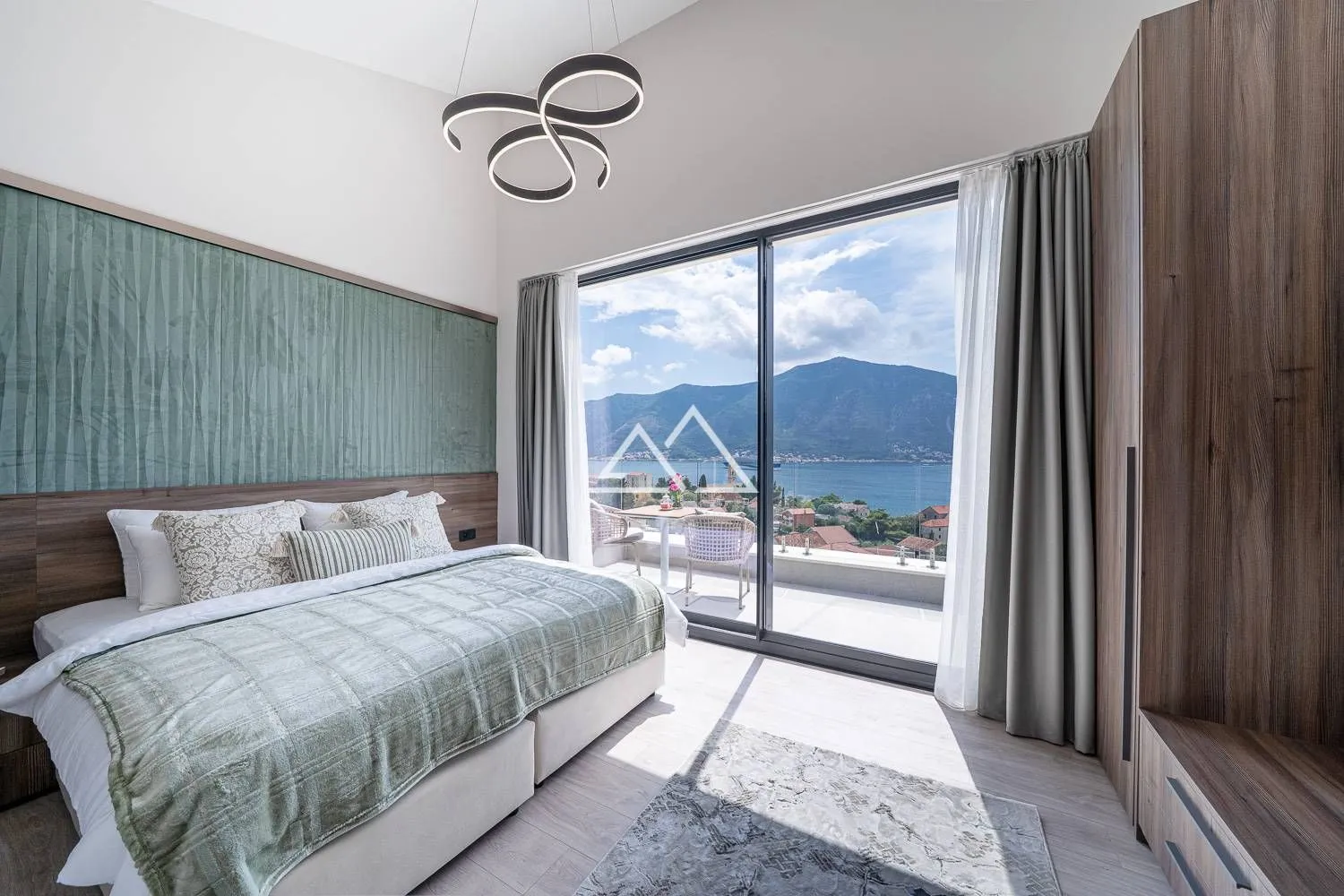Sale, house, 412m², Dobrota, Kotor