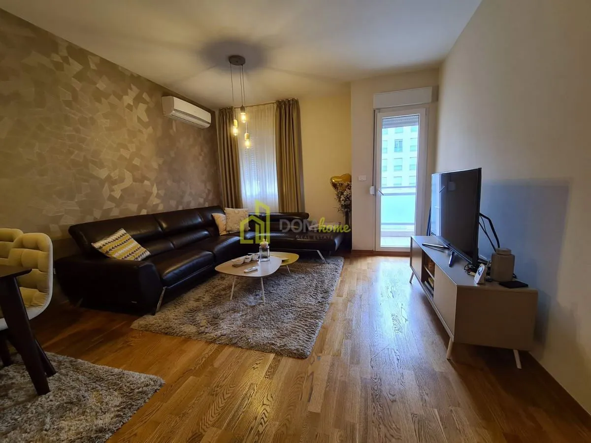 Rent, two bedroom apartment, 64m², City Kvart, Podgorica