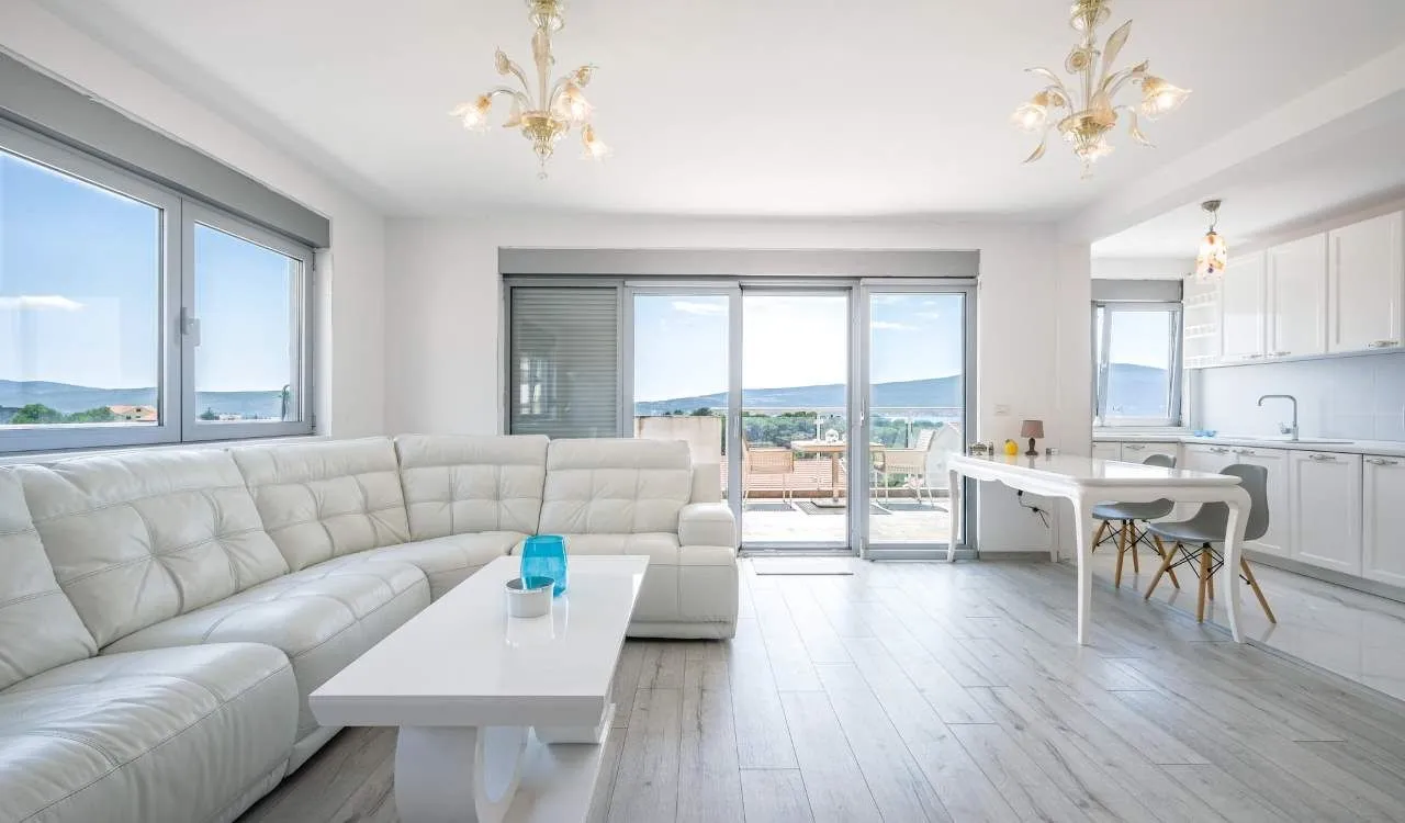 Prodaja, trosoban stan, 116m², Centar, Tivat