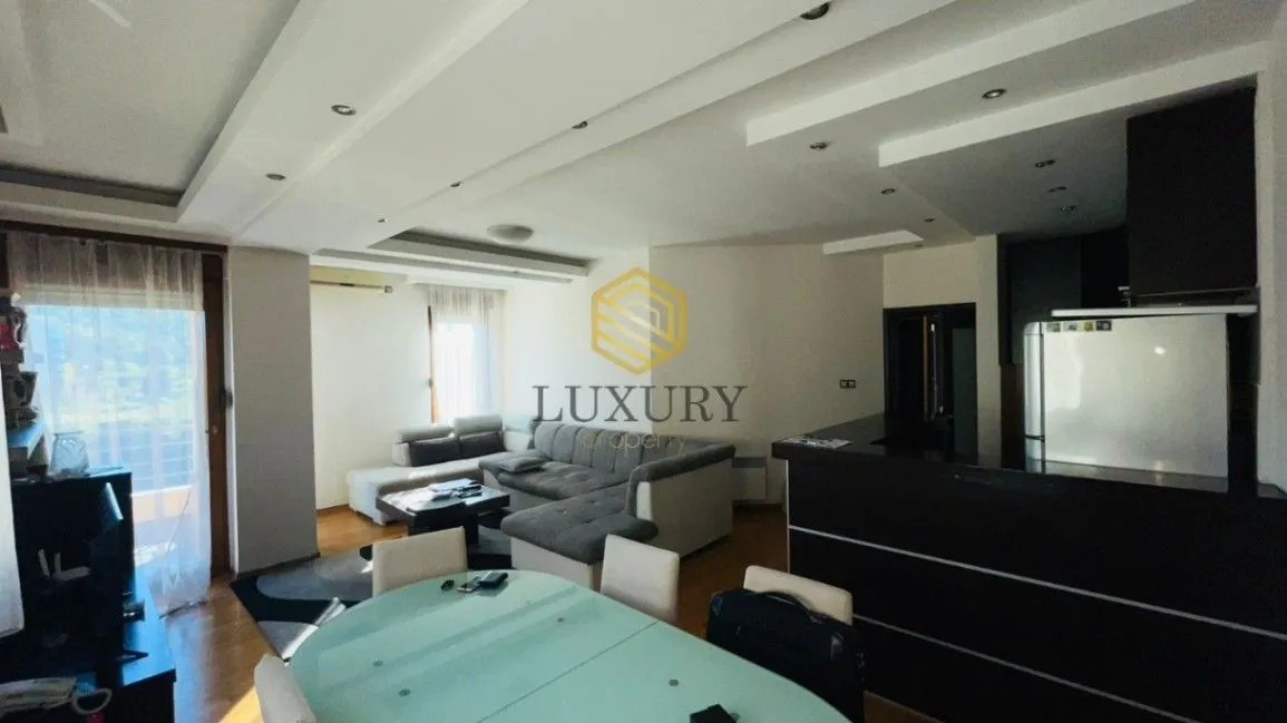 Prodaja, dvosoban stan, 73m², Preko Morače, Podgorica