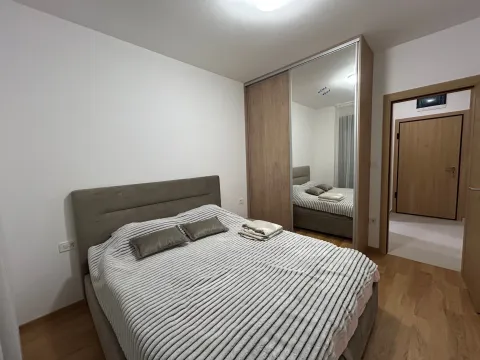 Izdavanje, jednosoban stan, 48m², City Kvart, Podgorica - image 8