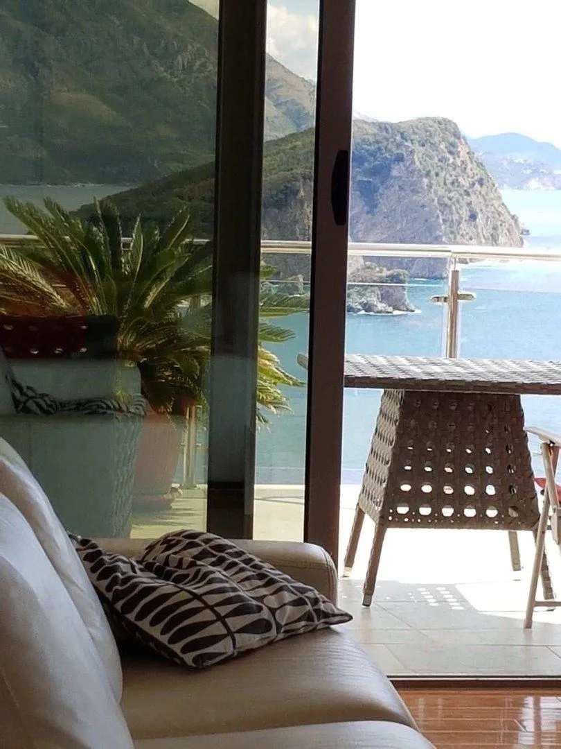 Sale, house, 220m², Gospoština, Budva
