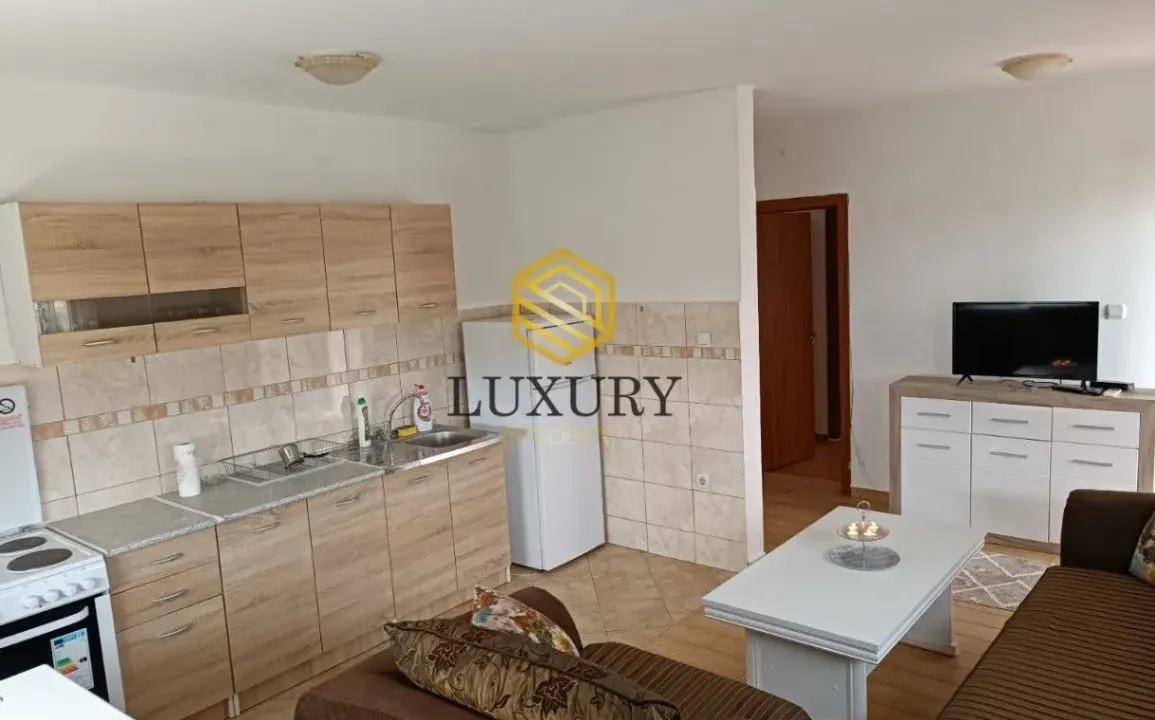 Izdavanje, jednosoban stan, 55m², Tološi, Podgorica