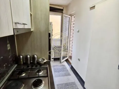 Prodaja, četvorosoban stan, 79m², Palilula, Niš - image 5