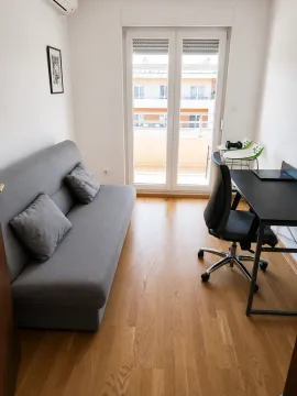 Rent, two bedroom apartment, 75m², City Kvart, Podgorica - image 5