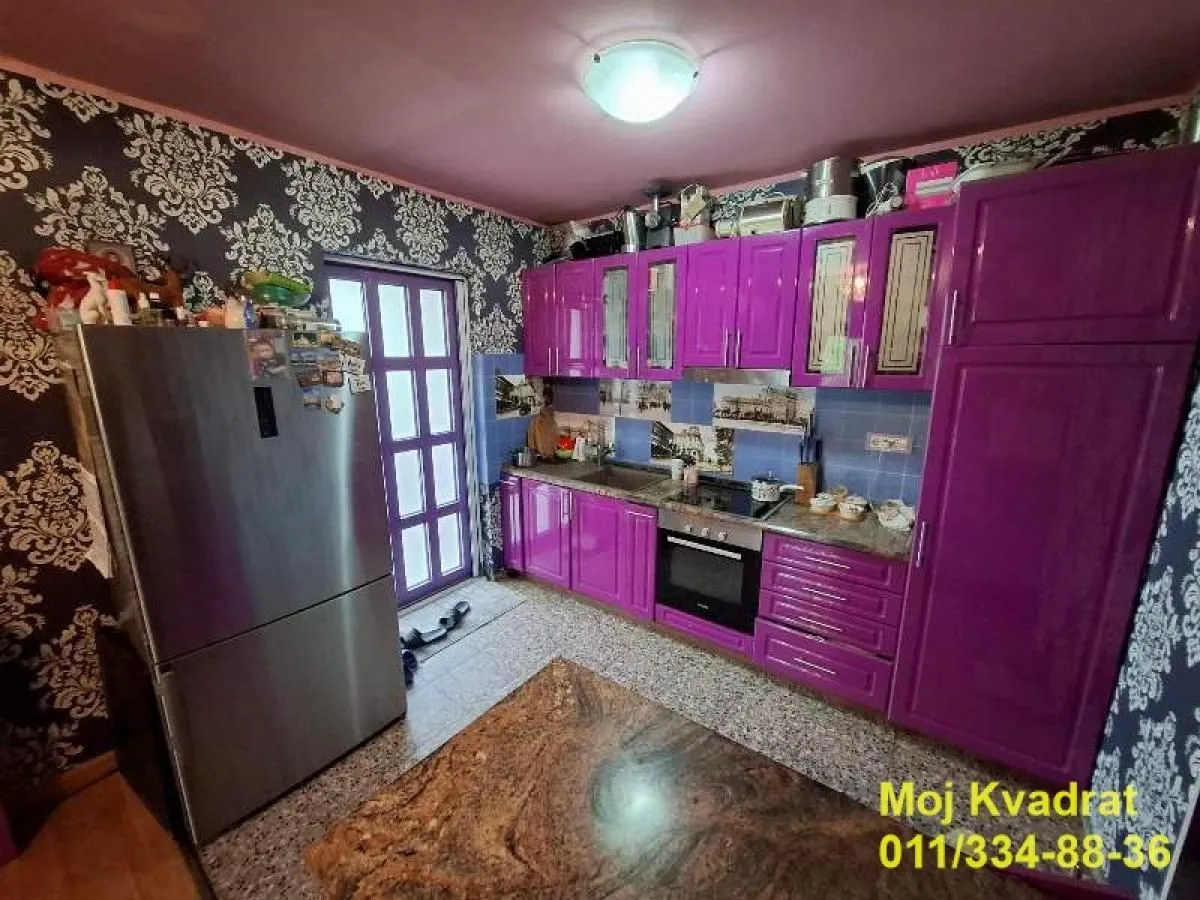 Sale, house, 300m², Sremčica, Beograd