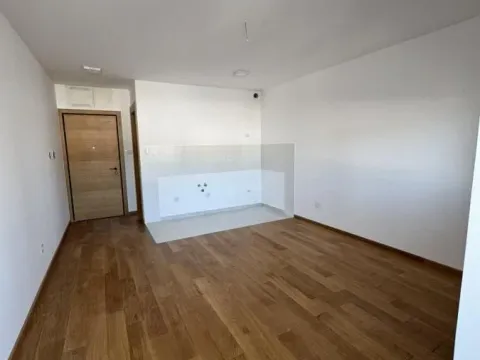 Izdavanje, garsonjera, 30m², Sajmište, Novi Sad - image 7