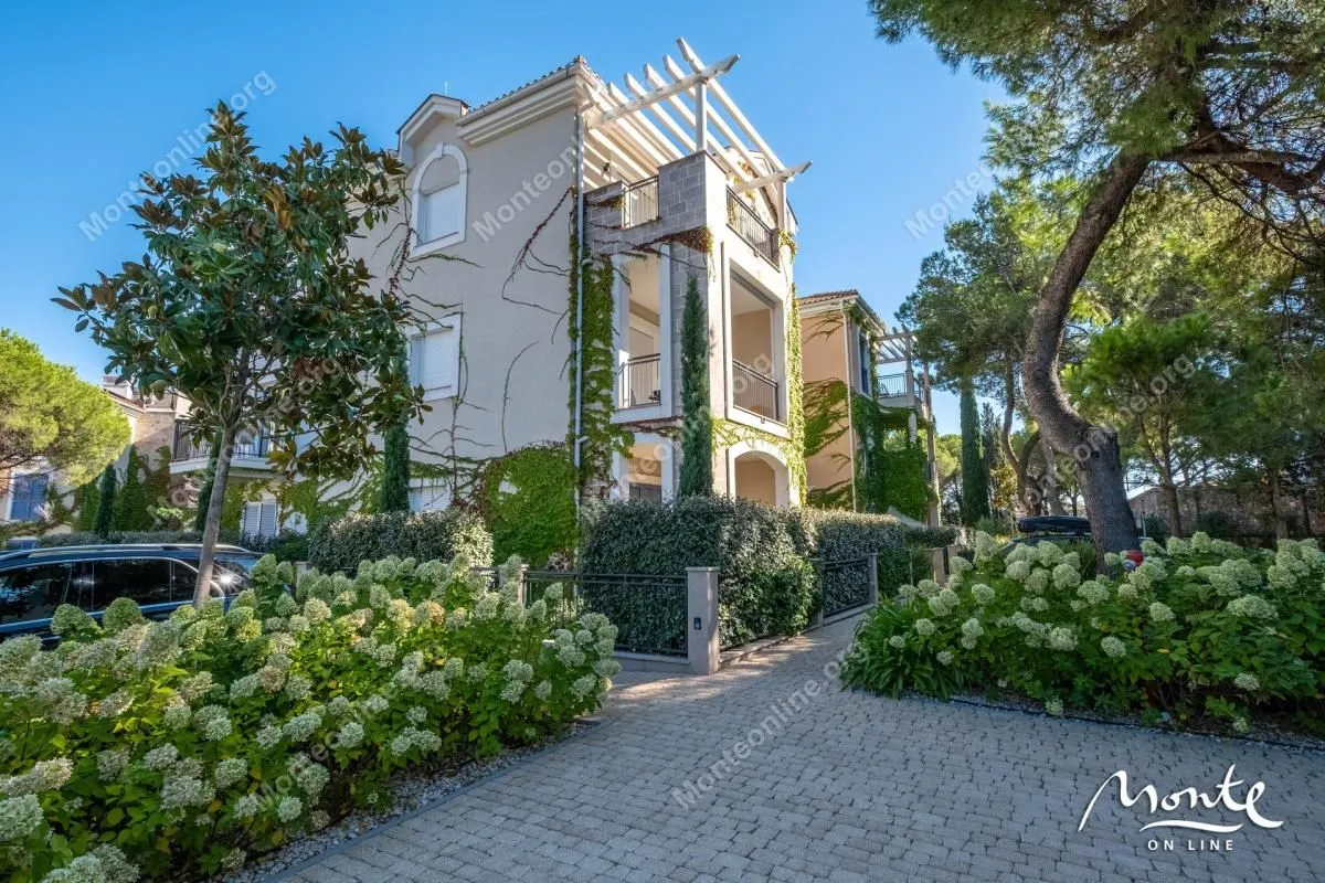 Prodaja, jednosoban stan, 57m², Luštica Bay, Tivat