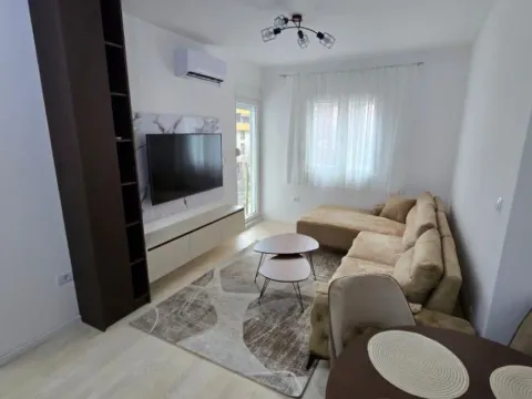 Izdavanje, jednosoban stan, 40m², City Kvart, Podgorica - image 6