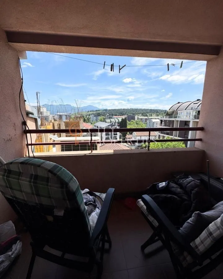 Izdavanje, stan, 110m², Malo Brdo, Podgorica
