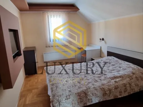 Izdavanje, kuća, 102m², Centar, Kolašin - image 5