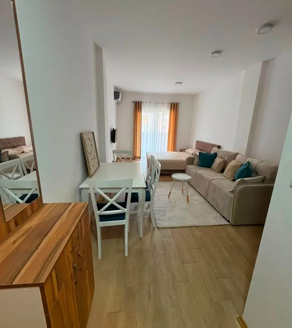 Rent, studio apartment, 37m², Golubovina, Budva