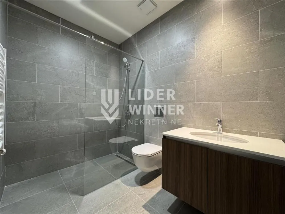 Sale, three bedroom apartment, 79m², Savski Venac, Beograd