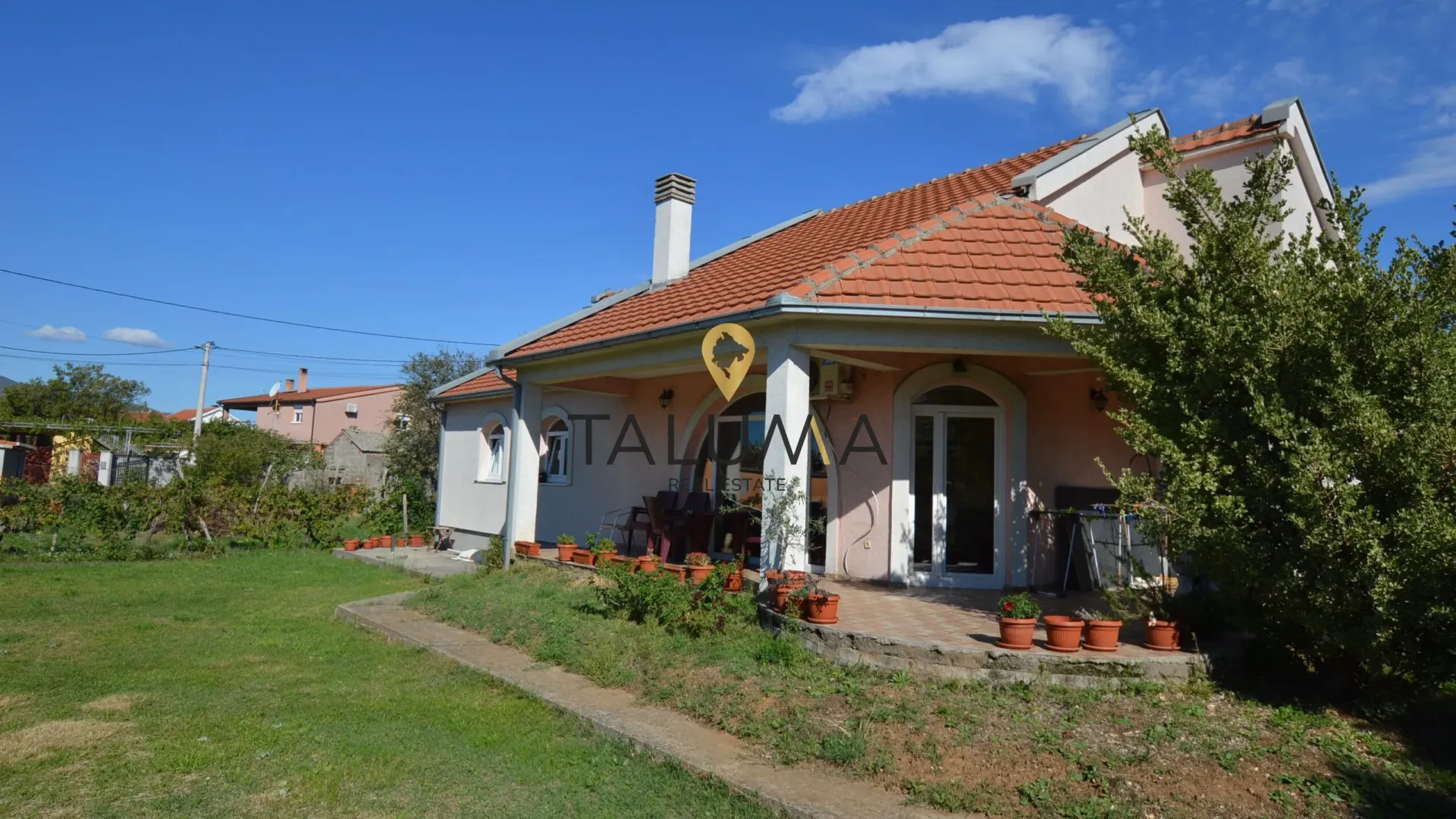 Prodaja, kuća, 180m², Donja Gorica, Podgorica