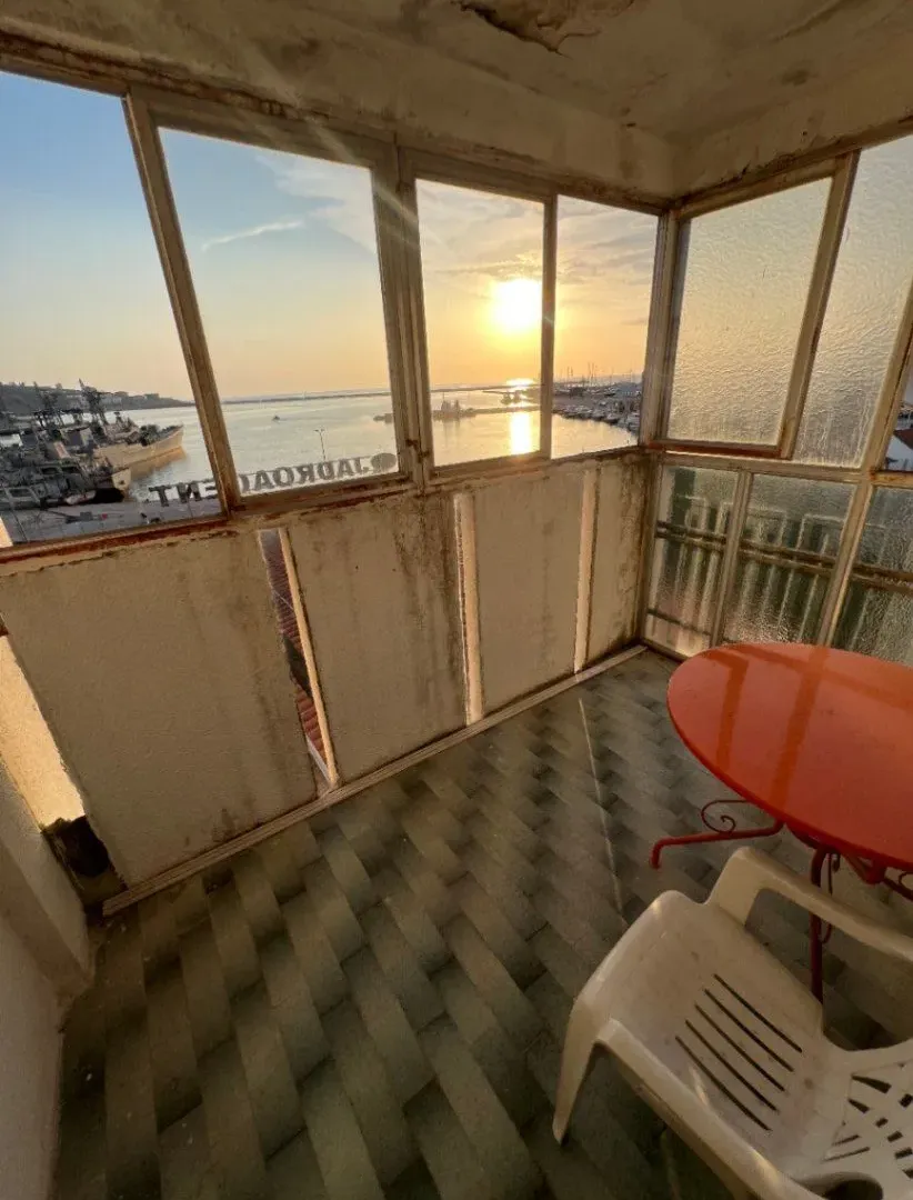 Sale, apartment, 73m², Centar, Bar