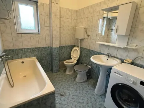 Izdavanje, stan, 65m², Zagorič, Podgorica - image 9