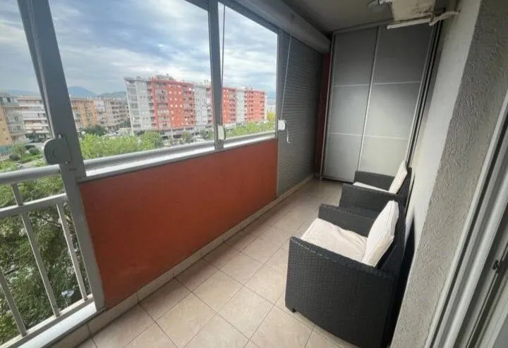 Izdavanje, jednosoban stan, 57m², City Kvart, Podgorica